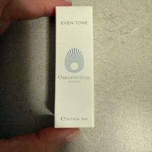 BNW Omorovicza Even Tone Serum, sample size 5ml